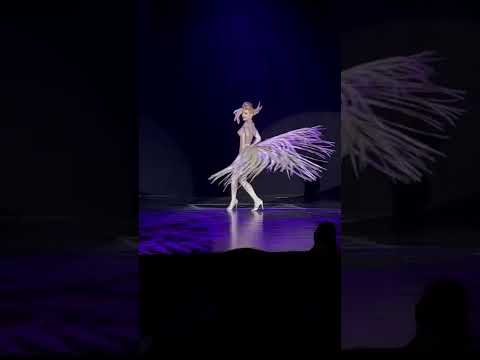 Miss Mirandaβ 2 Burlesque live at Viva Las Vegas Weekender Showcase show, April 2022