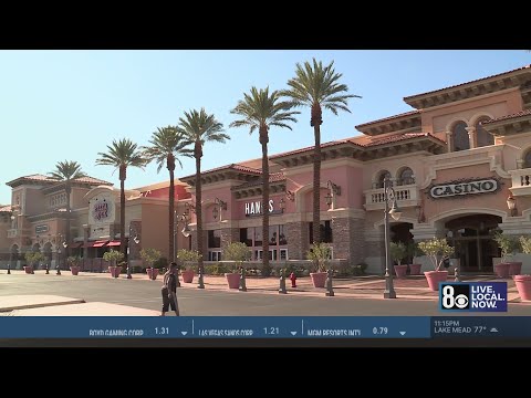 Focus on ‘classic Vegas pricing’ tempts locals