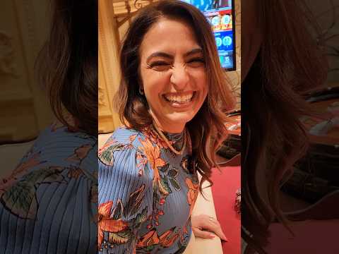 GUARANTEED WIN IN VEGAS! #roulette #casino #Vegas