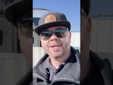 🌴 RV Life in LAS VEGAS?! Oasis RV PARK – Airstream Basecamp 20X 🚐💨 #LasVegas #RVLife #TravelVida